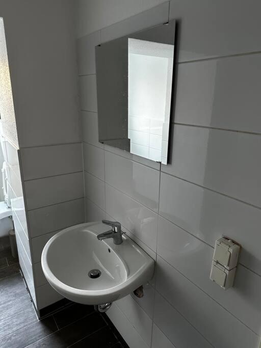 Zentrumsnahes Monteurszimmer Erfurt Zewnętrze zdjęcie