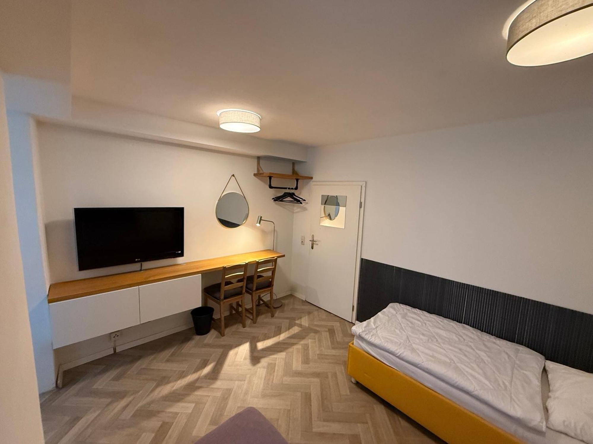 Zentrumsnahes Monteurszimmer Erfurt Zewnętrze zdjęcie